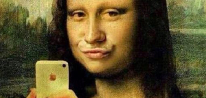 mona-lisa-selfie-dedumortiers